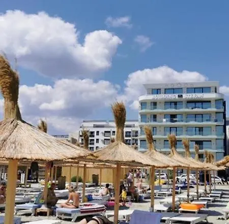 The Captain's Năvodari